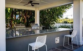 Designed 2Br With Balcony Pool And Gym